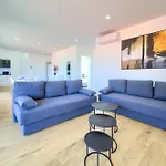 Sabic By The Sea Apartment *